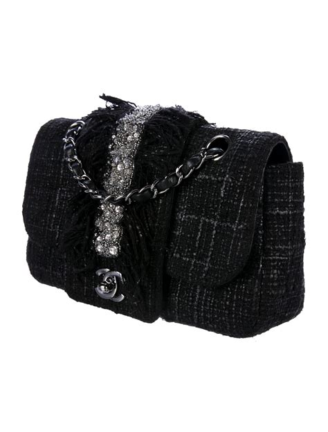 maglia chanel con swarovski|Chanel Tweed Swarovski Classic Flap Bag .